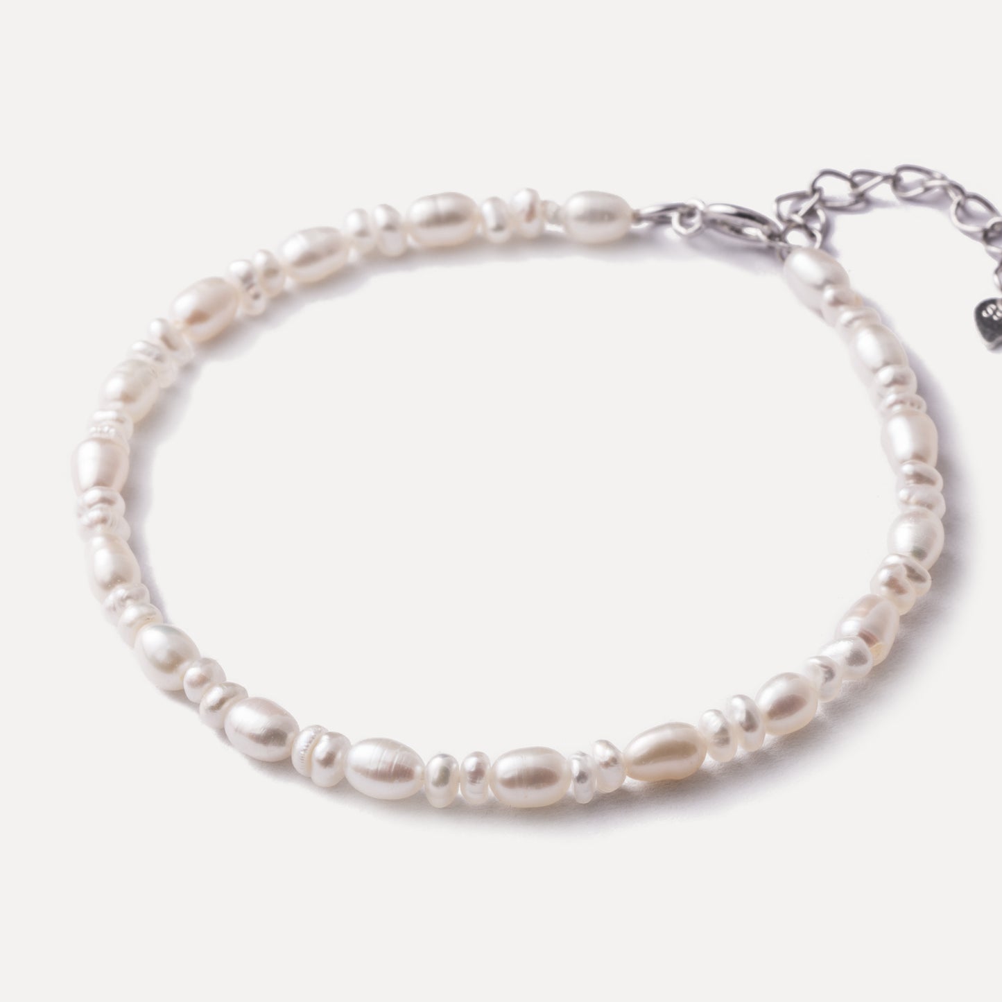 Lilith Pearl Beaded Bracelet