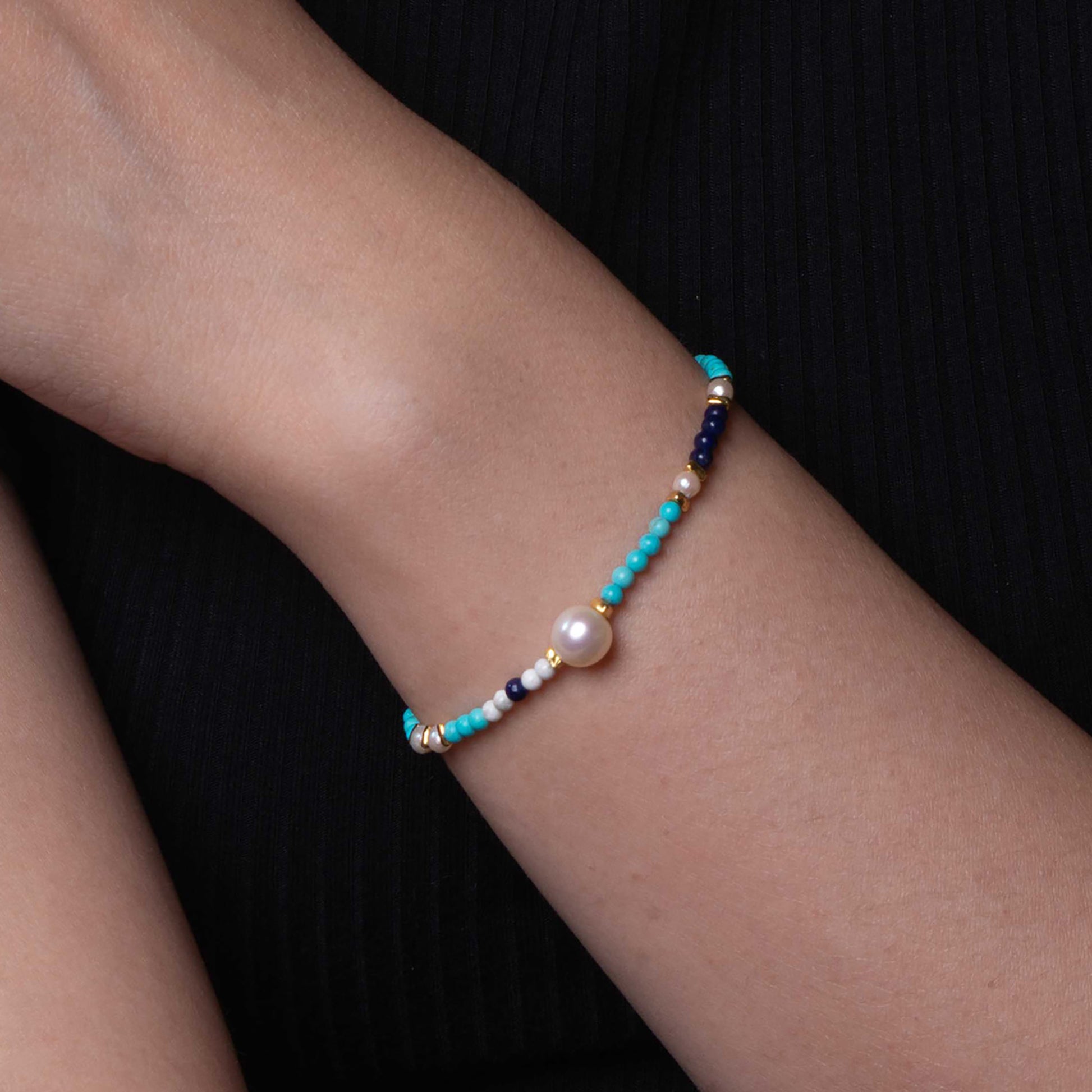 Pearl, Turquoise and Lapis lazuli Bracelet