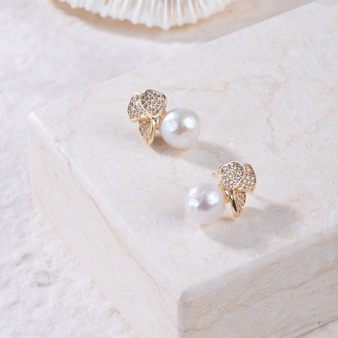 Opéra de Paris- Diamond ginkgo pearl stud Earrings