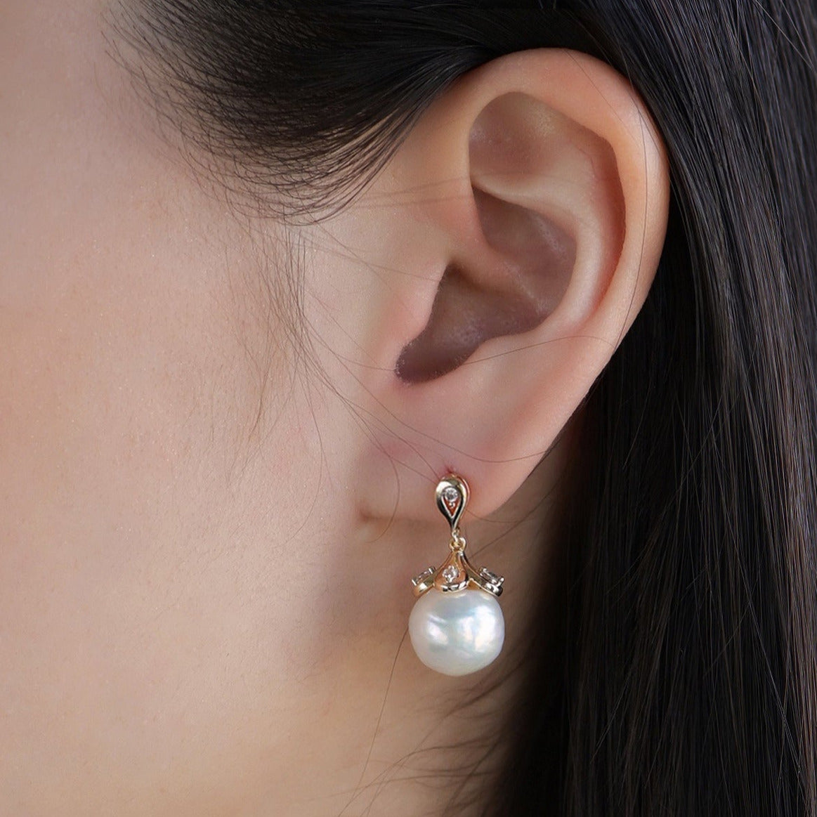 Opéra de Paris-Baroque Pearl Drop Earrings