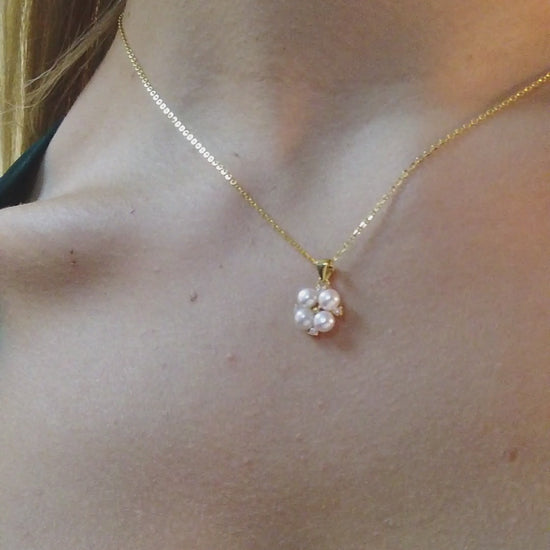 Four Leaf Clover Pearl Set