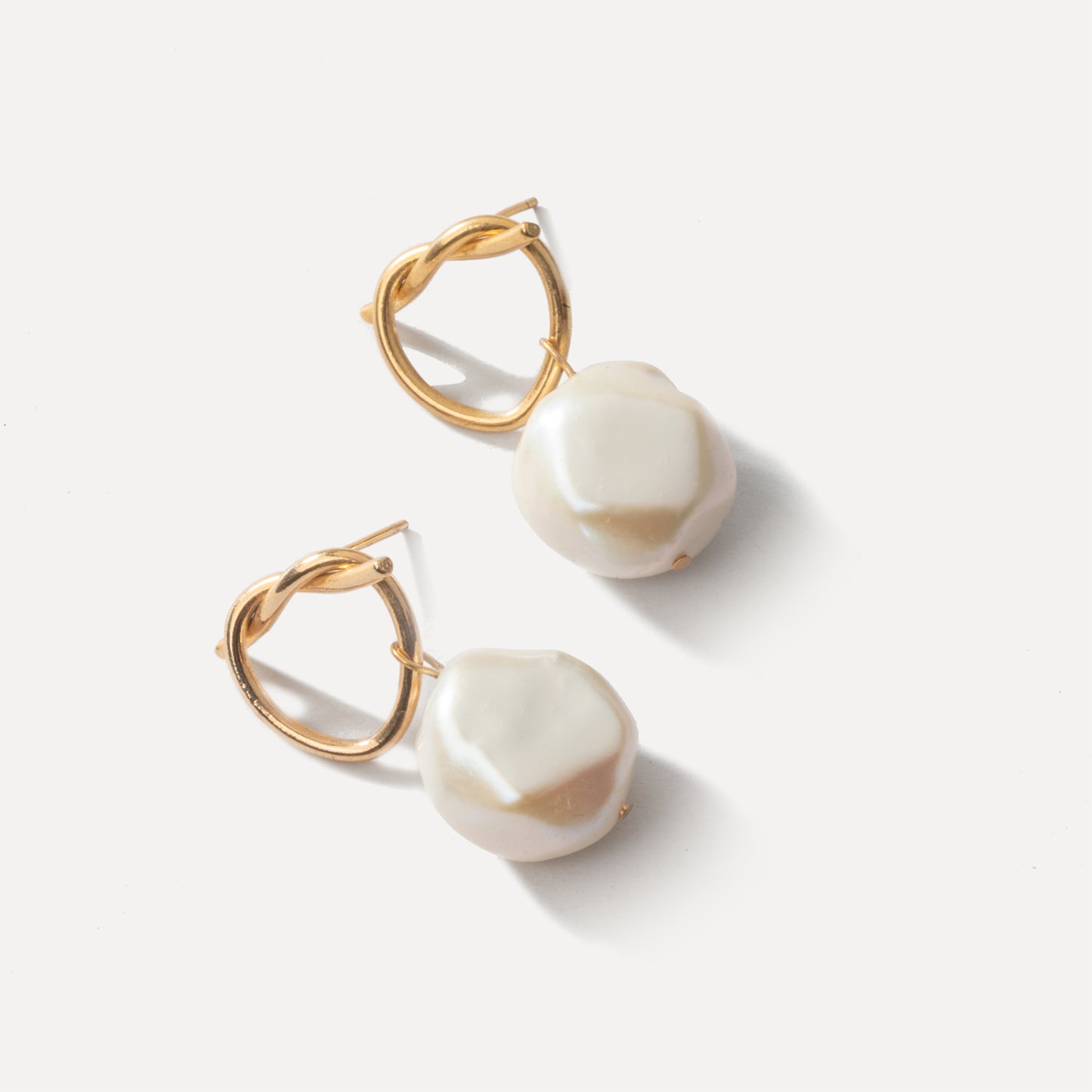 Dimond Baroque Pearl Dorp Earrings